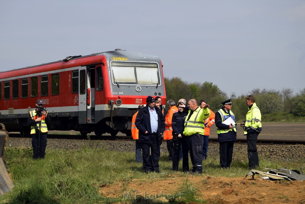 Schwerer VU LKW Zug Bergheim Kenten Koelnerstr P376.JPG - Miklos Laubert